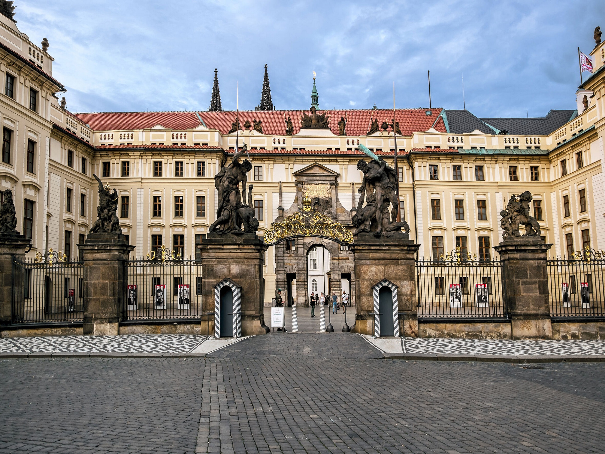 Prague Castle Tickets
