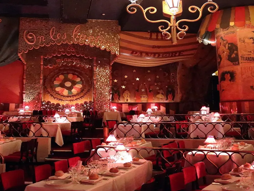 Moulin Rouge Show & Champagne Tickets Paris
